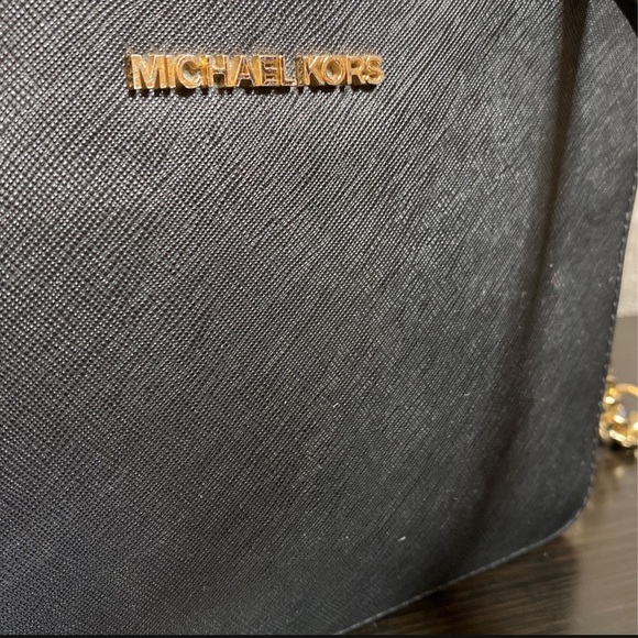 Michael Kors cross body - Picture 3 of 4